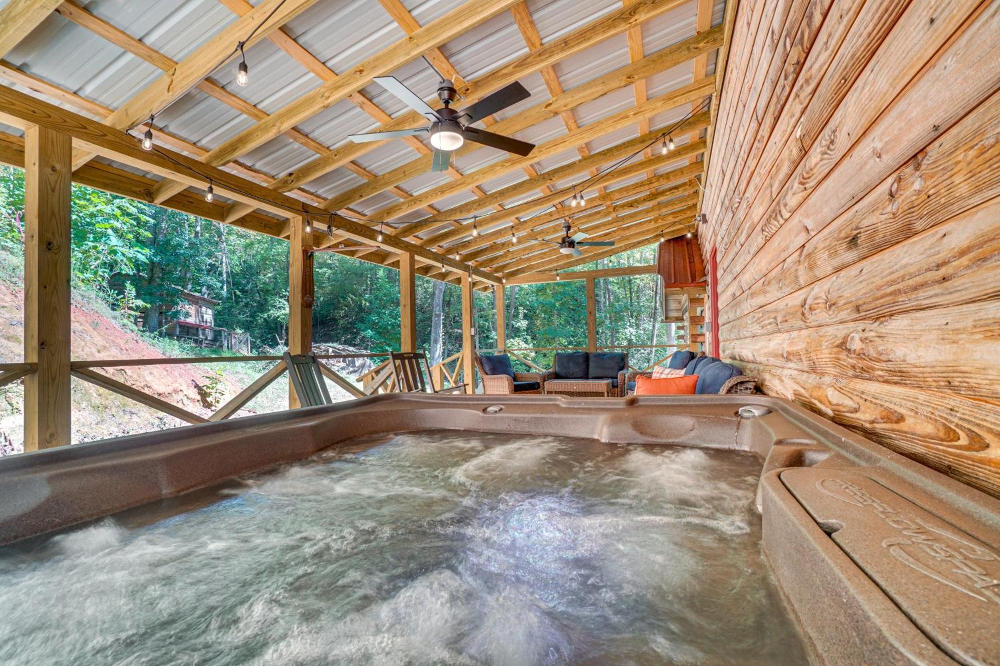 North Georgia Mtn Escape With Hot Tub And Games! Villa Sautee Nacoochee Eksteriør billede