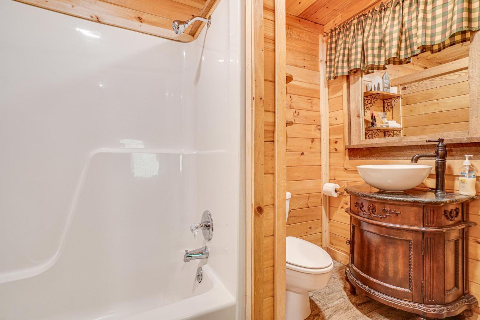 North Georgia Mtn Escape With Hot Tub And Games! Villa Sautee Nacoochee Eksteriør billede